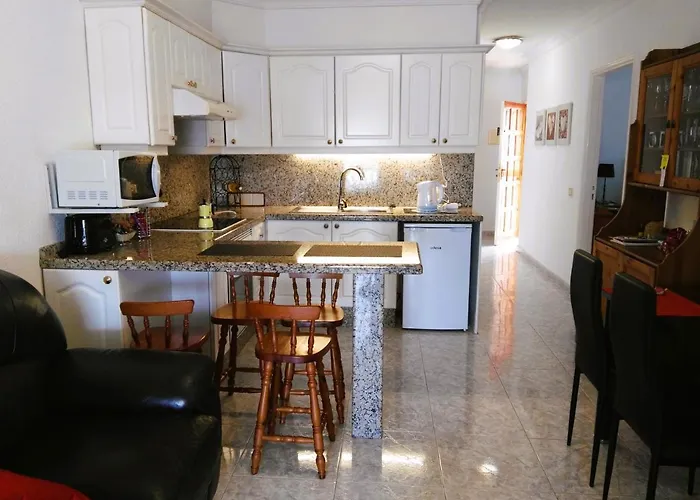 Diamantes Komfort - 2 Bedrooms, 2 Bathrooms, Easily Accessible, No Stairs شقة لوس كريستيانوس